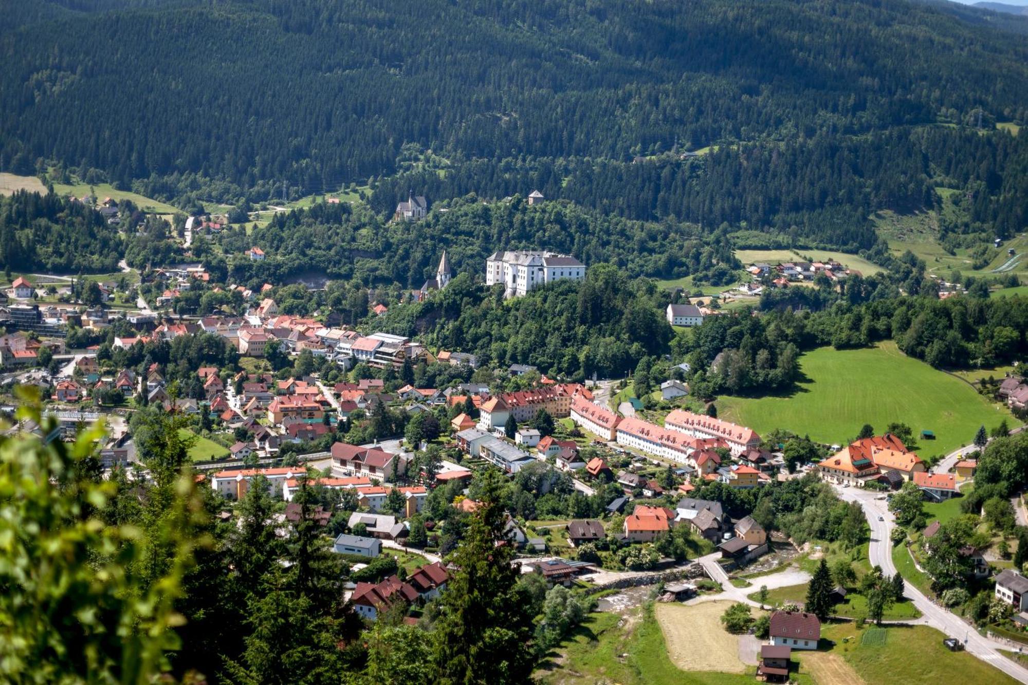 Ferienpark Kreischberg By Alps Resorts ซังคท์ลอเรนเซน อ็อบ มูเรา ภายนอก รูปภาพ